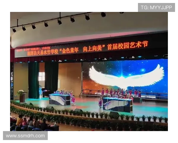 足球巨星传奇：从童年梦想到世界舞台上的光辉时刻