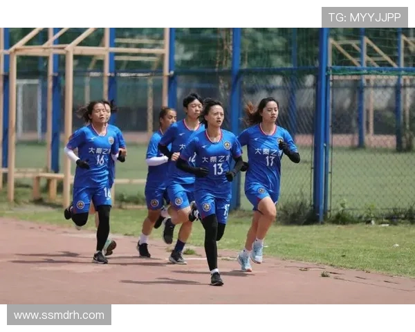 深圳足球队耐力表现数据分析揭示运动员体能训练的重要性与提升策略