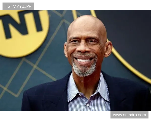 卡里姆·阿布杜尔-贾巴尔：篮球传奇与文化象征的辉煌人生