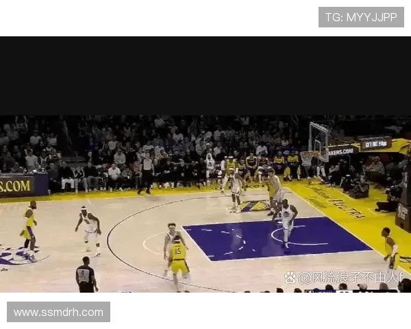 2006年湖人对阵勇士的经典对决回顾与精彩瞬间分析 2006年湖人对阵勇士的经典对决回顾与精彩瞬间分析